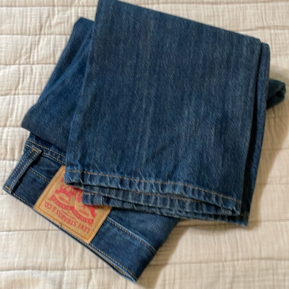 Levi’s - Picture 7 of 7